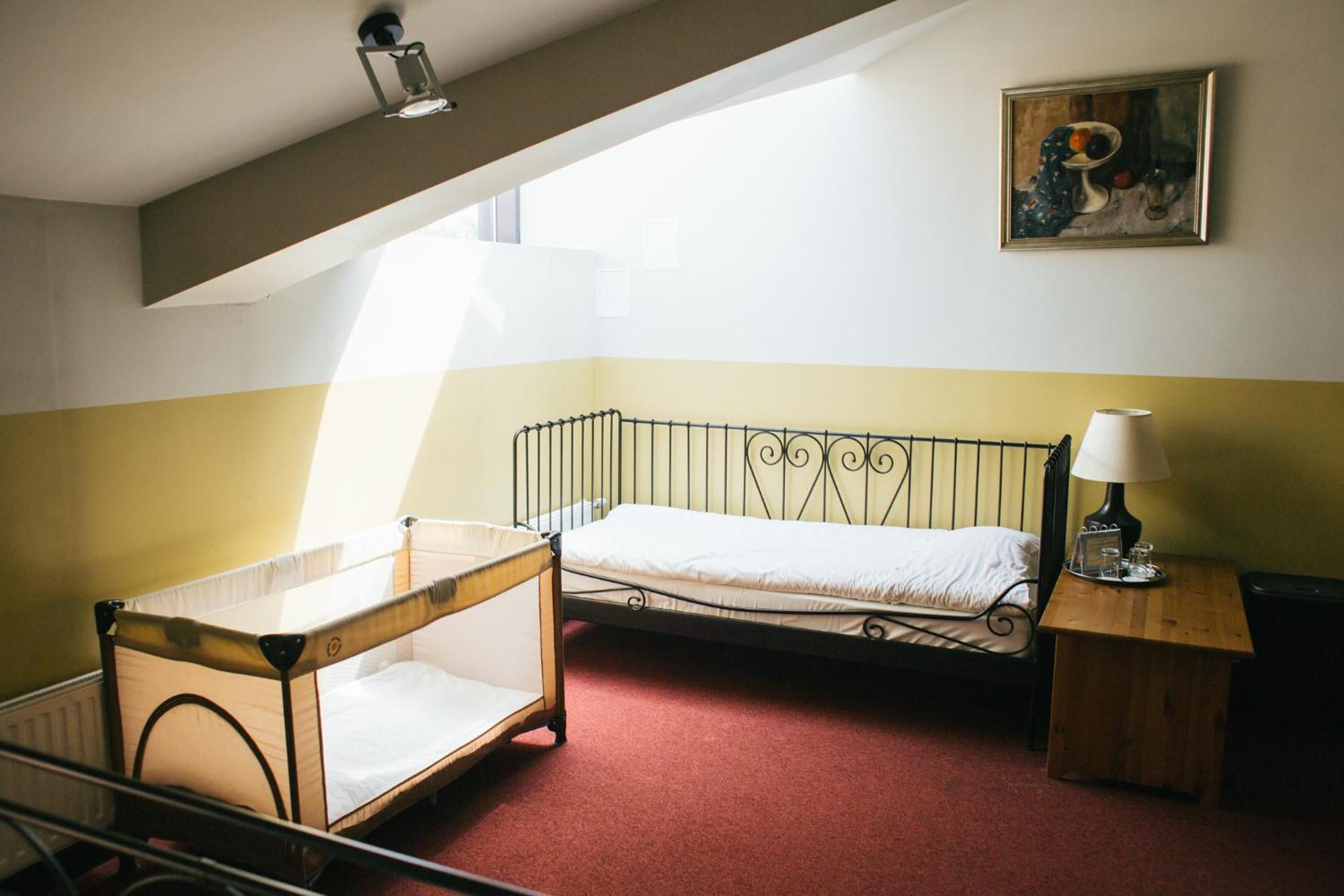 Hotel Kuldigas Metropole Chambre photo