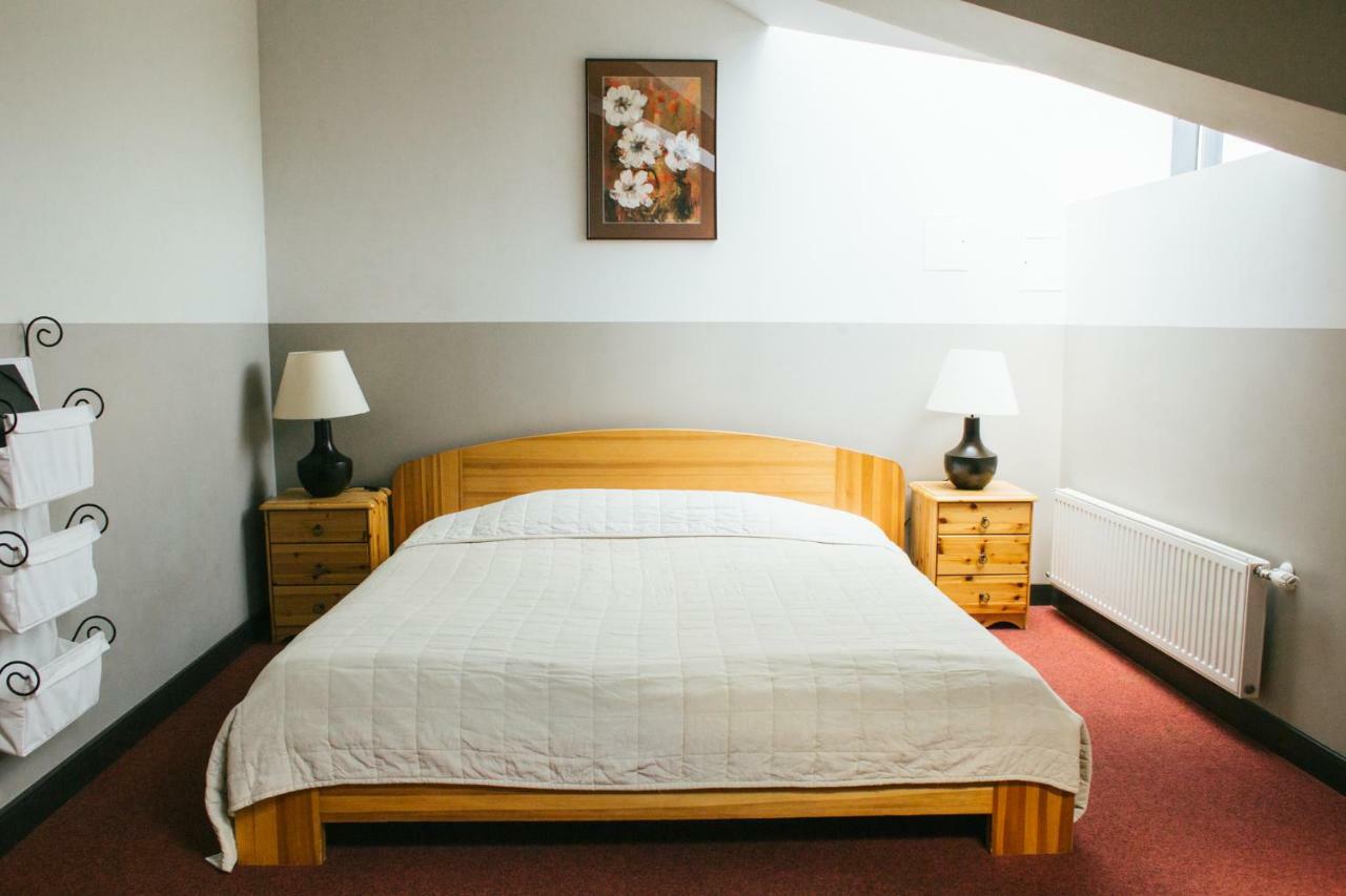 Hotel Kuldigas Metropole Extérieur photo